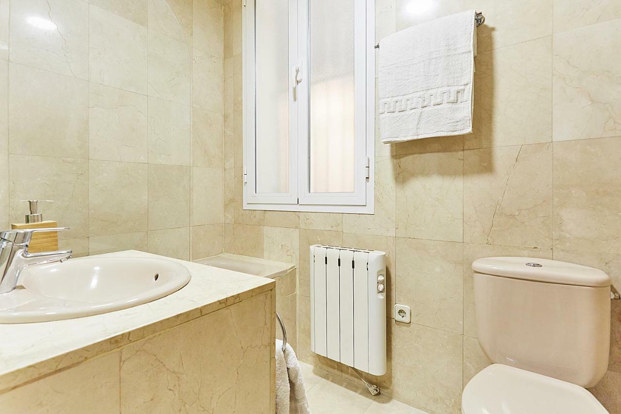 Leeways Apartment II In Gran Via Madrid Exterior photo